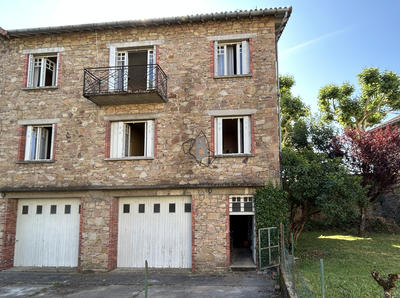 Maison - 194 m² - 8 pièces