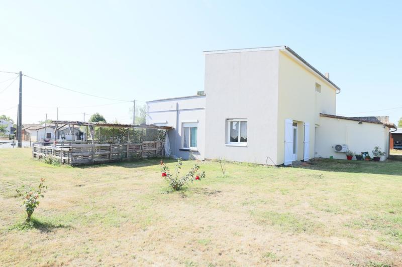 Maison - 188 m² - 8 pièces