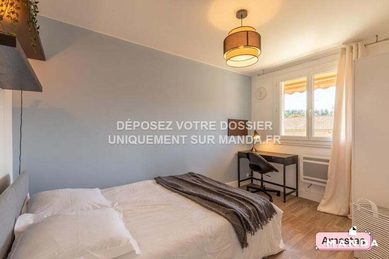 Chambre - 9 m² - 4 pièces