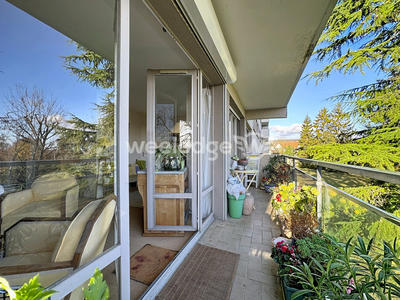 Appartement - 95 m² - 5 pièces