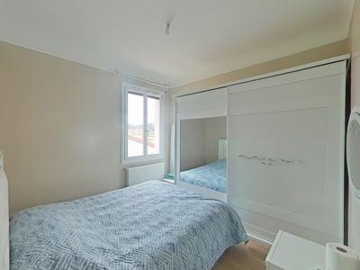 Maison - 245 m² - 10 pièces