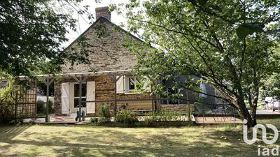 Maison - 220 m² - 7 pièces