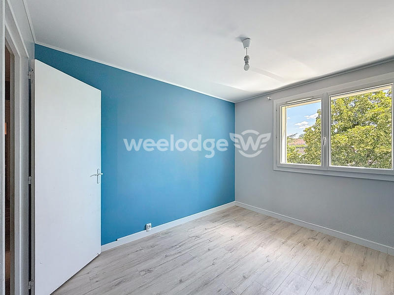 Appartement - 81 m² - 5 pièces