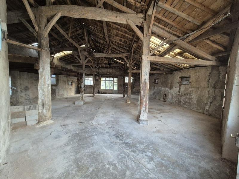 Maison - 215 m² - 2 pièces