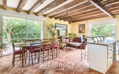 Maison ancienne - 215 m² - 9 pièces