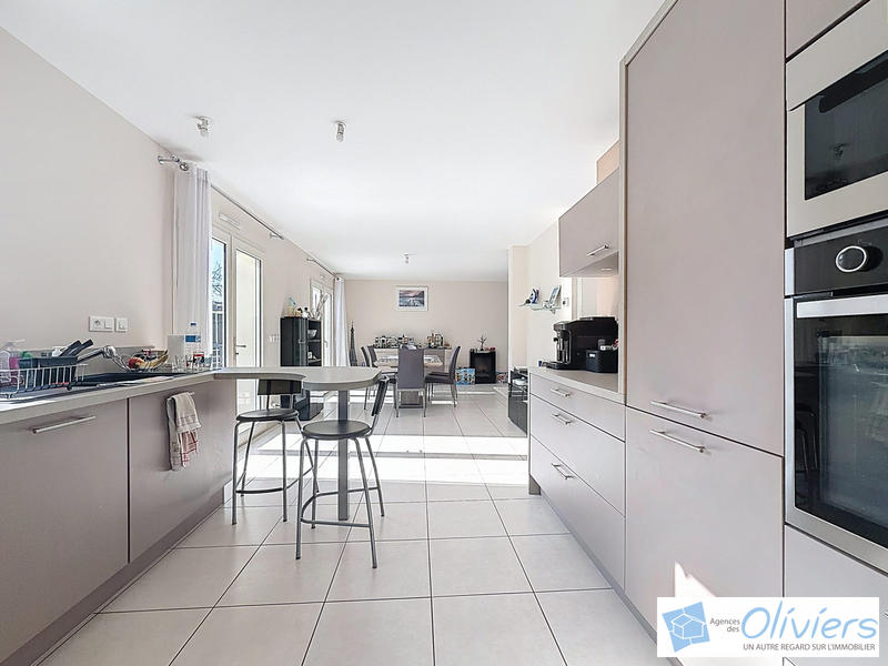 Maison - 140 m² - 6 pièces