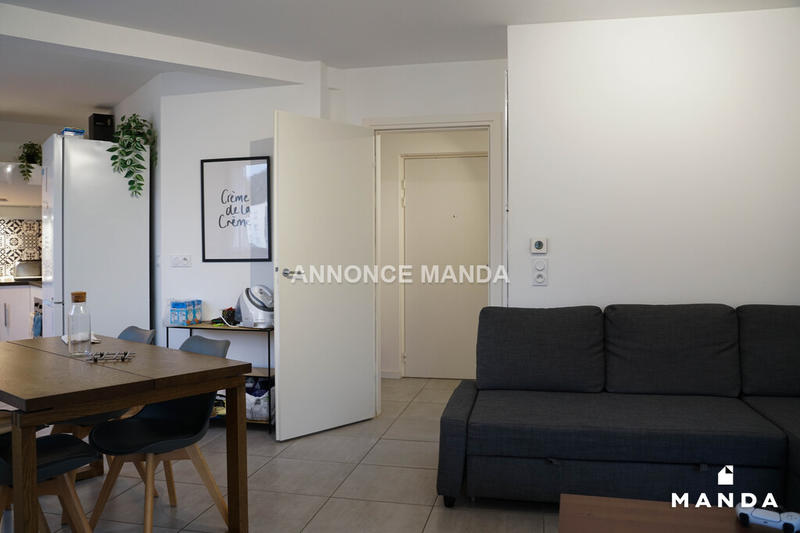 Chambre - 10 m² - 4 pièces