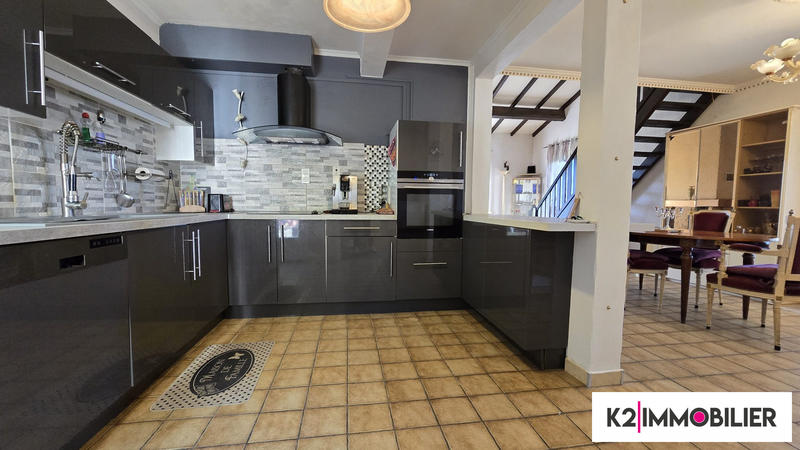 Maison - 135 m² - 7 pièces