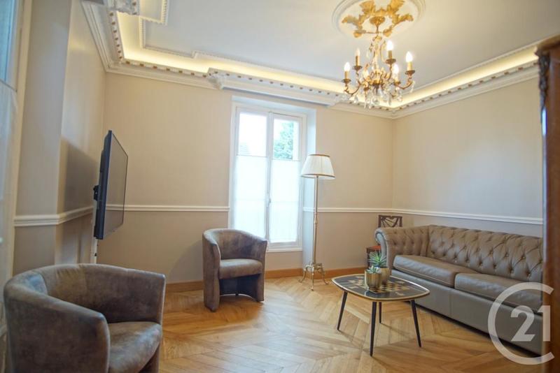 Pavillon - 142 m² - 6 pièces