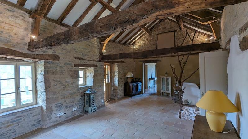 Maison - 187 m² - 4 pièces