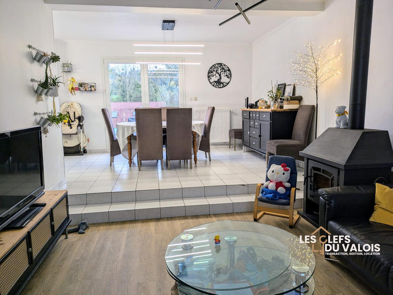 Maison - 150 m² - 8 pièces