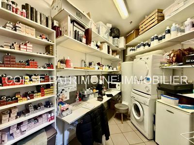 Fonds de commerce - Local commercial - 62 m²