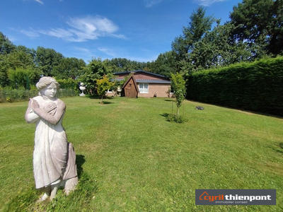 Maison - 323 m² - 12 pièces