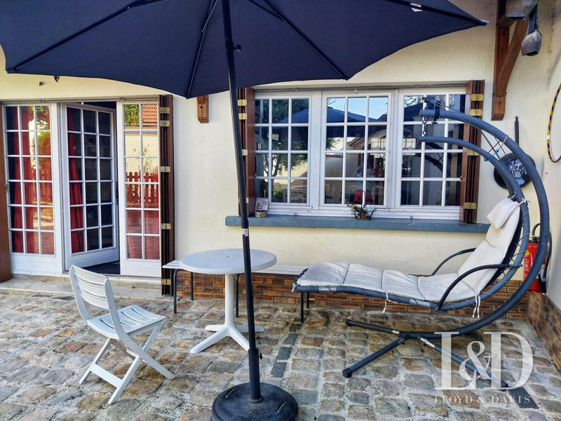 Maison - 540 m² - 14 pièces