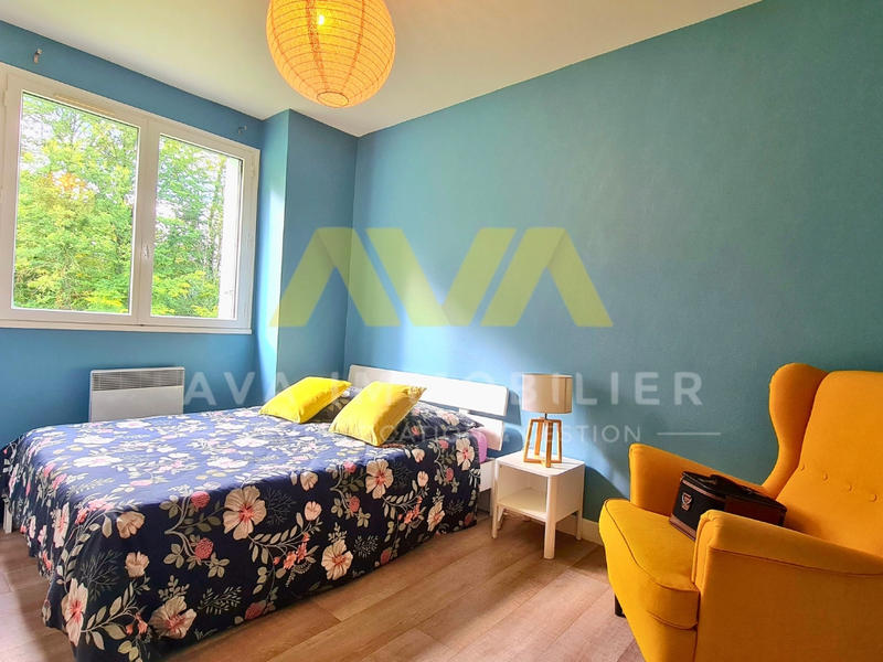 Maison - 209 m² - 9 pièces