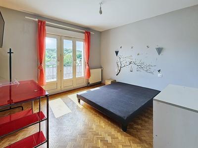 Appartement - 77 m² - 4 pièces