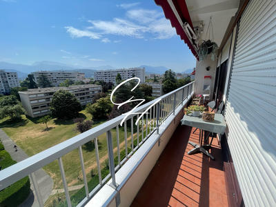 Appartement - 98 m² - 4 pièces