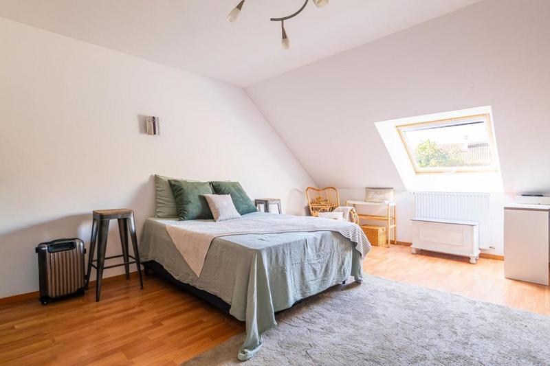 Maison traditionnelle - 191 m² - 7 pièces