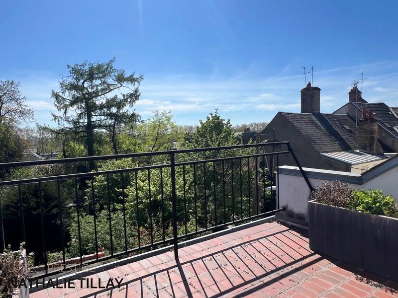 Maison - 182 m² - 6 pièces