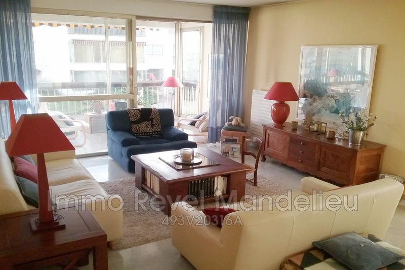 Appartement - 122 m² - 5 pièces