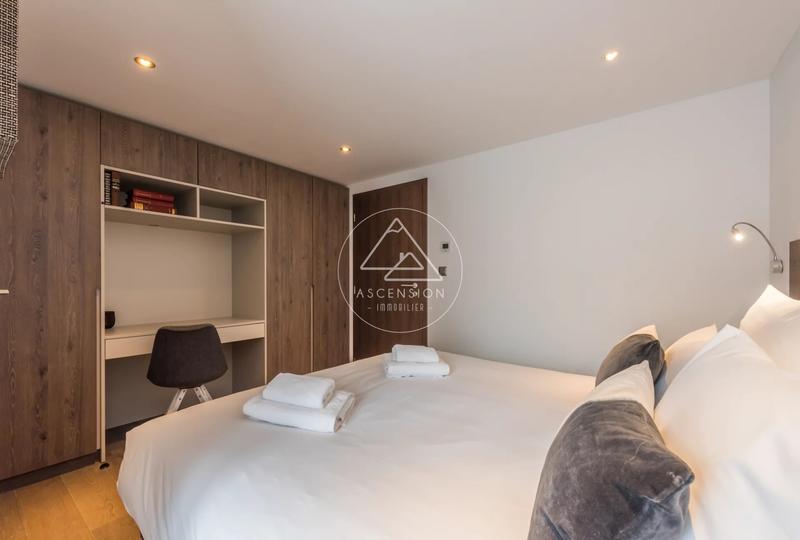 Appartement - 108 m² - 6 pièces