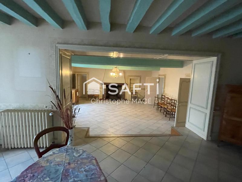 Maison - 240 m² - 7 pièces