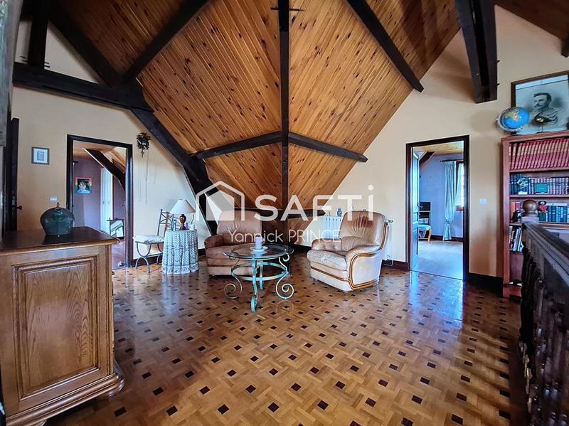 Maison - 190 m² - 5 pièces