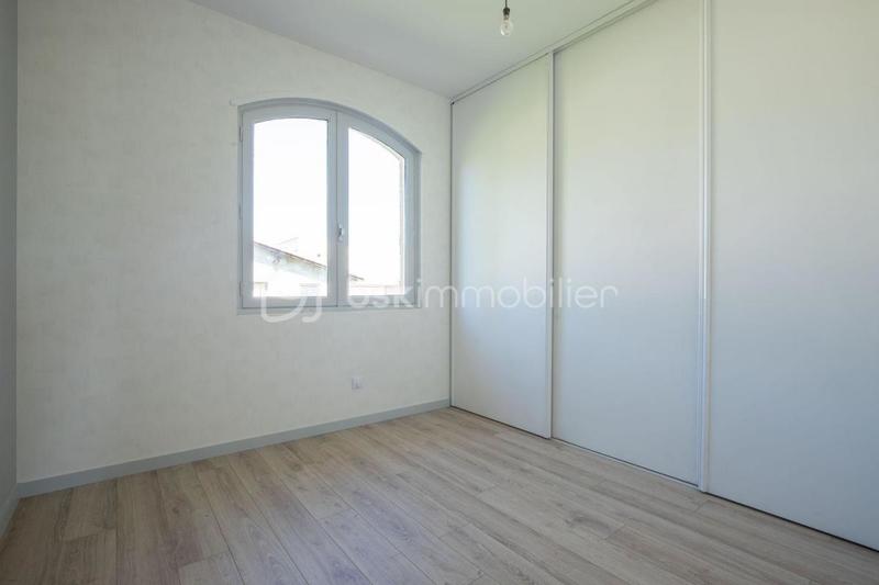 Maison - 94 m² - 5 pièces