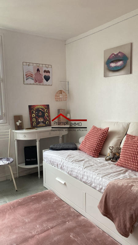 Appartement - 90 m² - 5 pièces