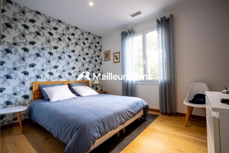 Villa - 188 m² - 8 pièces