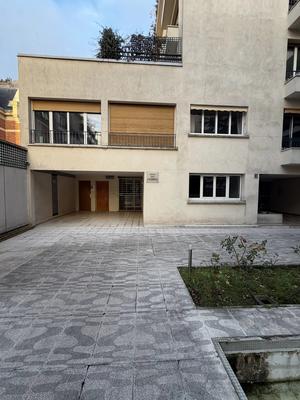 Local commercial - 569 m²