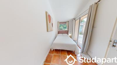 Chambre - 13 m² - 1 pièce