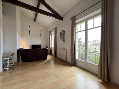 Duplex - 92 m² - 4 pièces