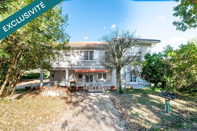 Maison - 283 m² - 9 pièces