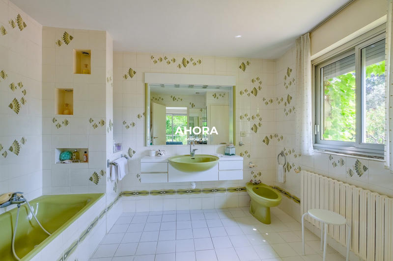 Bastide - 260 m² - 6 pièces