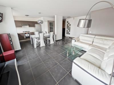 Appartement - 87 m² - 4 pièces