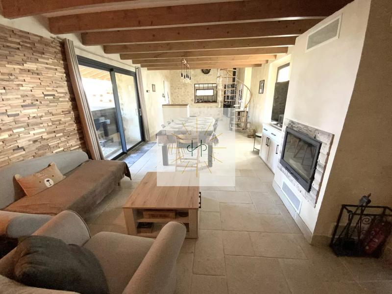 Maison - 362 m² - 14 pièces