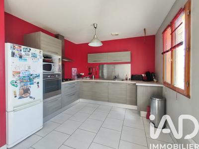 Maison - 98 m² - 5 pièces