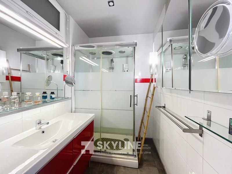 Appartement - 82 m² - 4 pièces