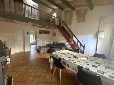 Maison - 85 m² - 3 pièces