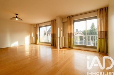 Appartement - 99 m² - 4 pièces