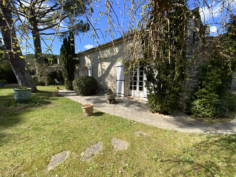 Maison - 400 m² - 10 pièces