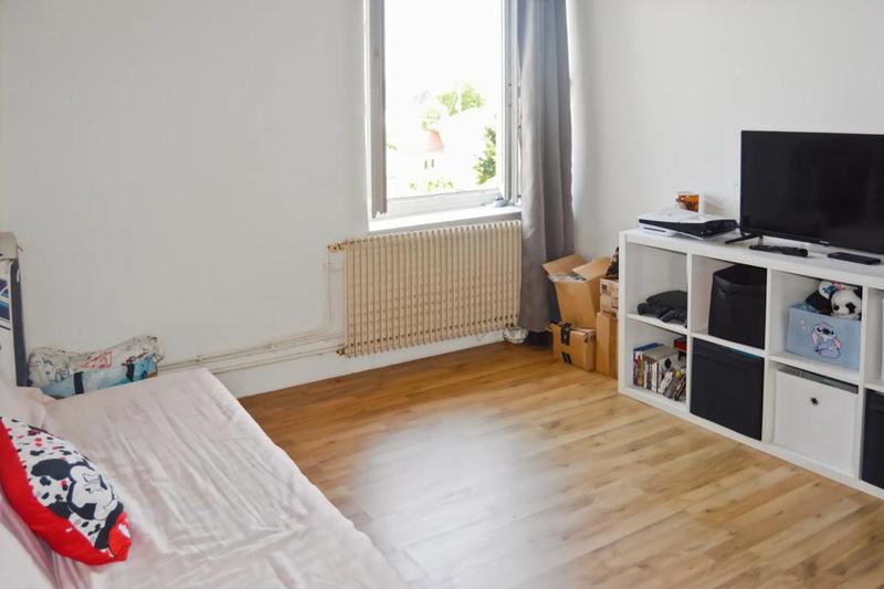 Maison - 200 m² - 7 pièces