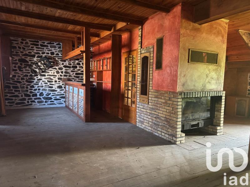 Maison - 236 m² - 9 pièces