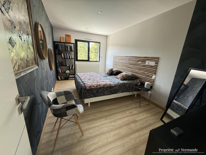 Villa - 168 m² - 6 pièces