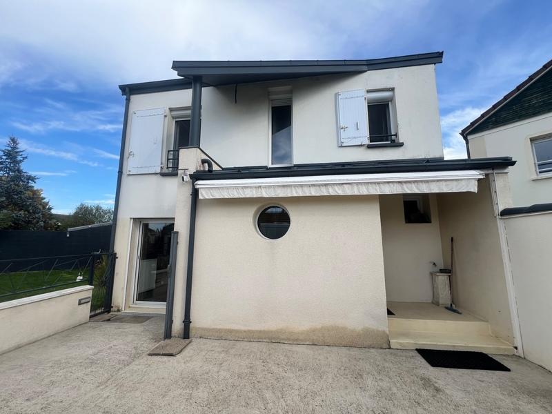 Maison - 100 m² - 3 pièces