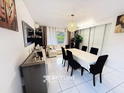 Appartement - 81 m² - 4 pièces