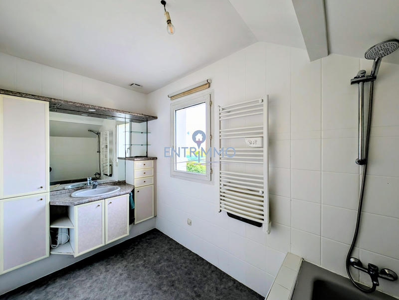 Maison - 96 m² - 5 pièces