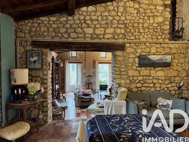 Maison de campagne - 205 m² - 10 pièces