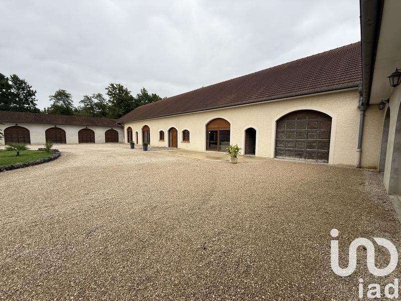 Maison - 215 m² - 7 pièces